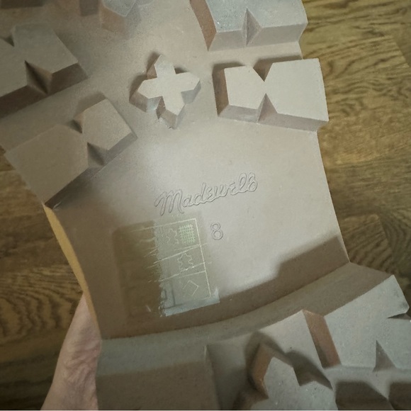 Madewell Leather Mariam Chelsea Boots Like New 8 - Picture 5 of 9